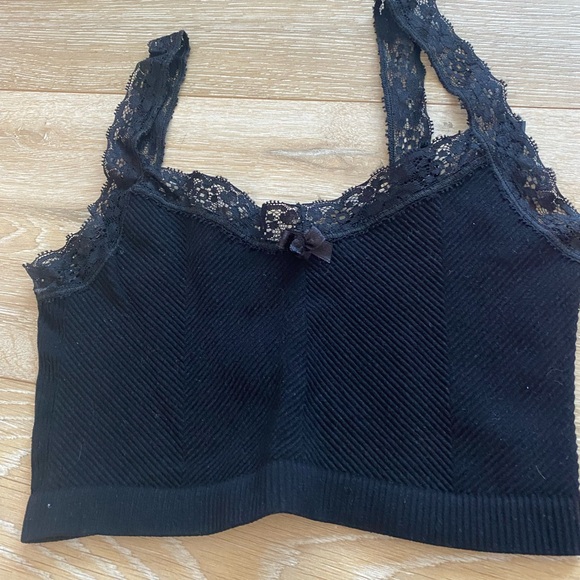 1+1 Cropped Tops from Urban Outfitters - Picture 4 of 5